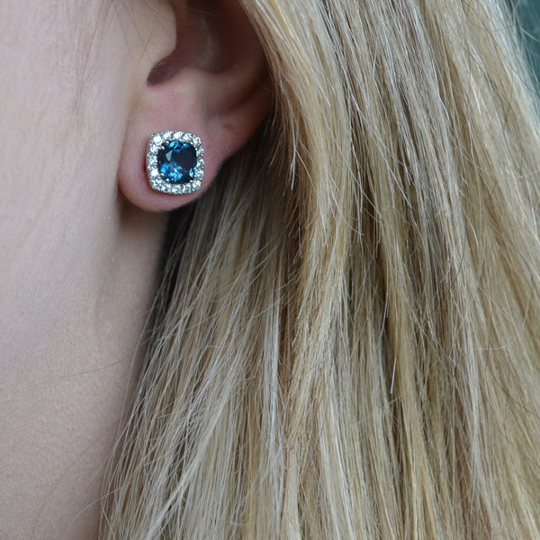 a-furst-dynamite-stud-earrings-london-blue-topaz-diamonds-18k-white-gold-O1321NUL1