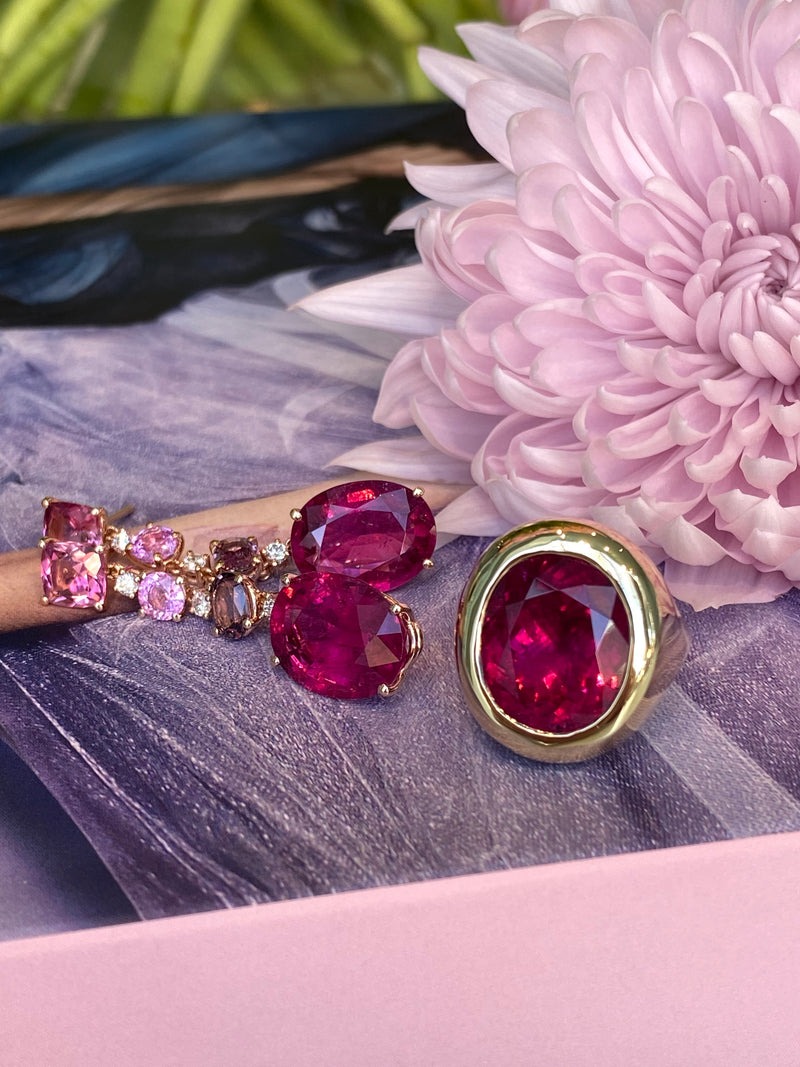 A & Furst - Essential - One of a Kind Cocktail Ring with Rubellite, 18k Yellow Gold