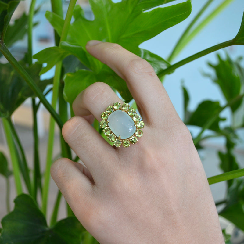a-furst-sole-ring-blue-chalcedony-peridot-18k-yellow-gold-A2003GCVO