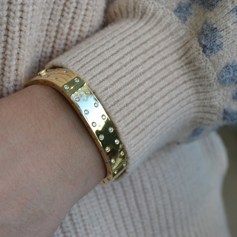 afj-diamond-collection-bangle-bracelet-diamonds-18k-yellow-gold-99671