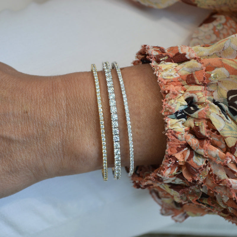 afj-diamond-collection-bracelet-diamonds-18k-white-gold-B1381B1