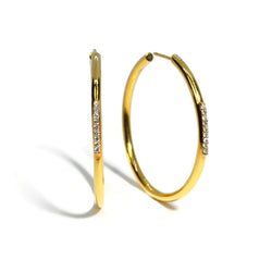 afj-diamond-collection-diamond-bar-hoop-earrings-18k-yellow-gold-E130018KT