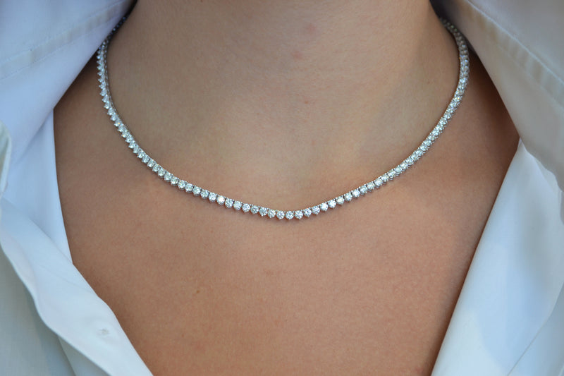 afj-diamond-collection-diamond-necklace-18k-white-gold-C200B1