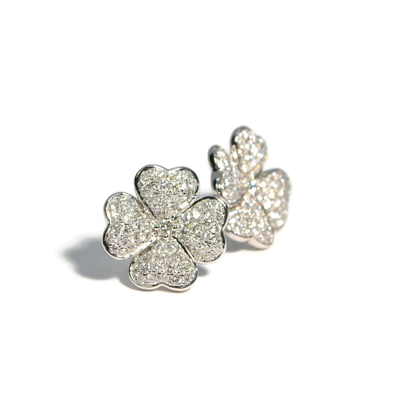 afj-diamond-collection-pave-diamond-clover-stud-earrings-O05B1