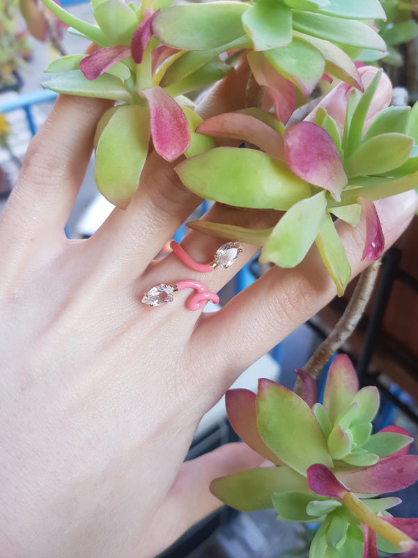 bea-bongiasca-double-vine-tendril-ring-rock-crystal-pink-enamel-rose-gold-silver-VR126RGS-GP5-PMO