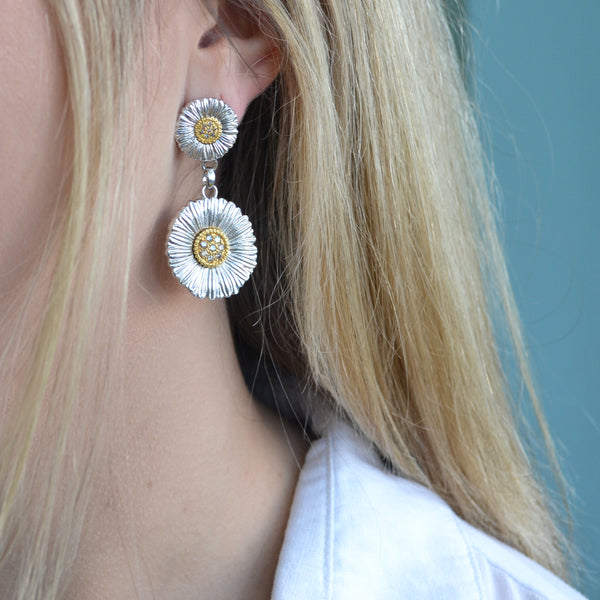 buccellati-blossoms-daisy-drop-earrings-brown-diamonds-sterling-silver-gold-accents-JAGEAR012316
