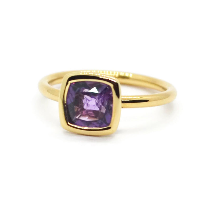 A & Furst - Gaia - Small Stackable Ring with Amethyst, 18k Yellow Gold