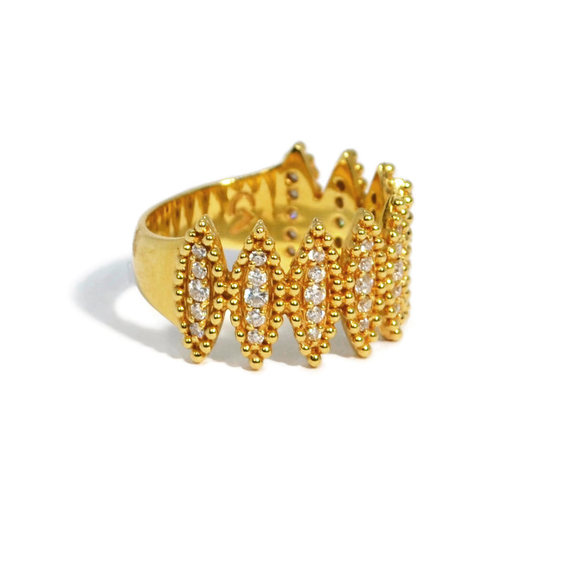 carla-amorim-chama-bend-ring-yellow-gold-diamonds-anbra0380