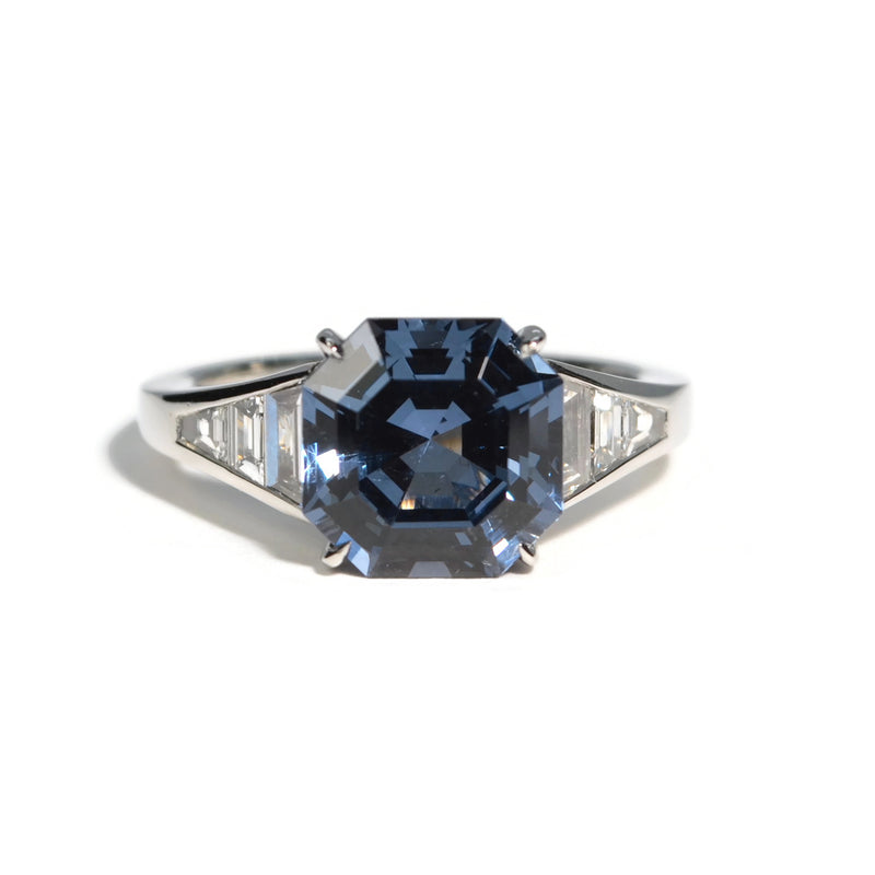 eclat-one-of-a-kind-ring-blue-spinel-diamonds-platinum-2-RG-4313
