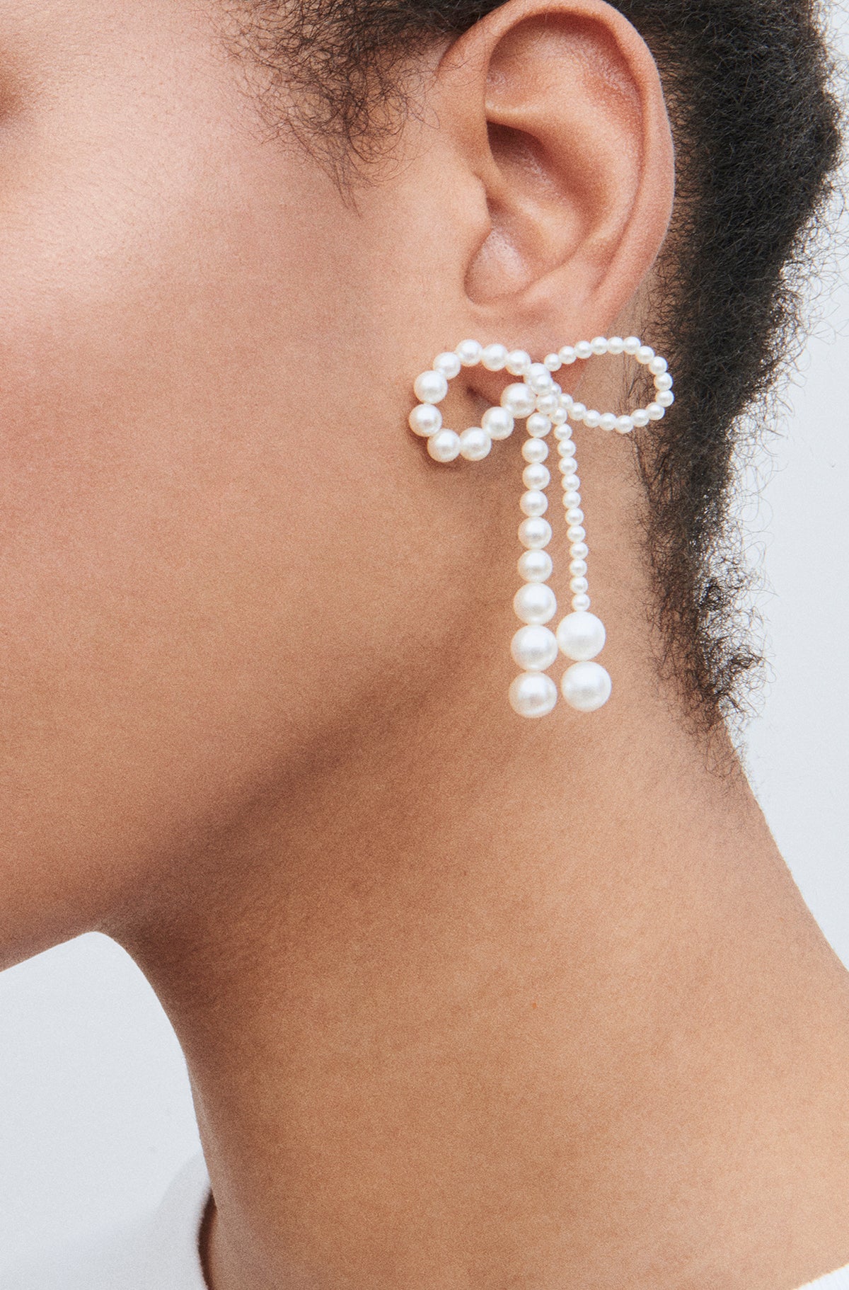 【関税込み】Sophie Bille Brahe ホワイト Bow Perle ピアス Sophie Bille Brahe | Bow Perle
