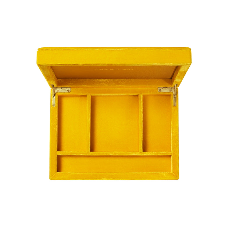 sophie-bille-brahe-tresor-canary-yellow-jewelry-box-open-PATRECANVEL